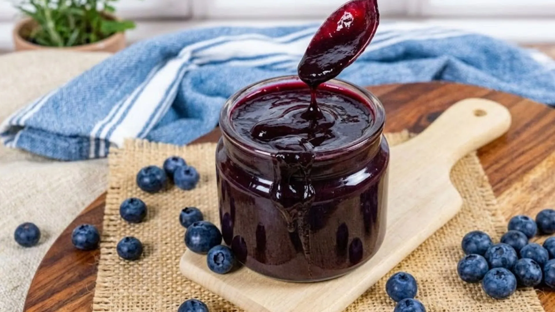 Spicy Blueberry BBQ Sauce Recipe